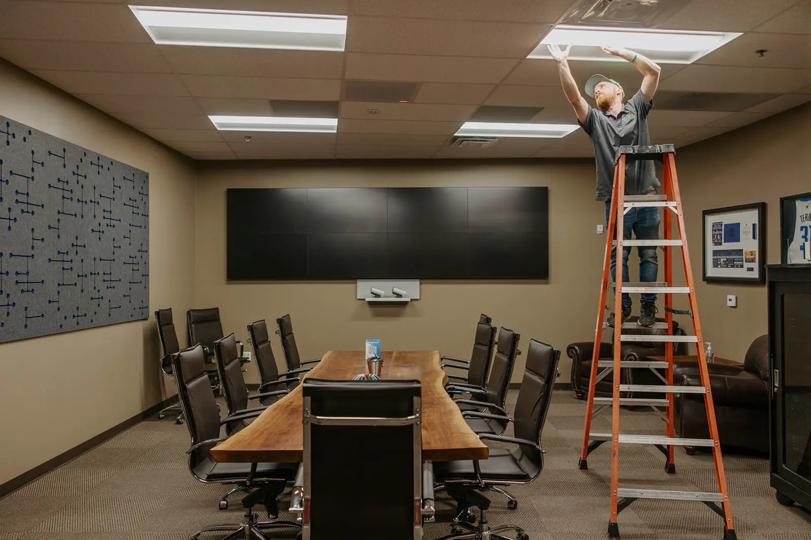 Top Notch Electrician technician performing residential electrical work